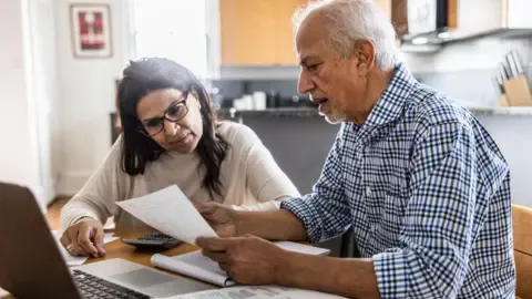 State Pension Set to Rise by 4.7 Percent Starting in April