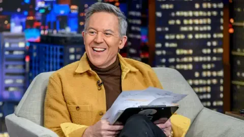 US Television Hosts Unite Behind Kimmel Amid Trump Threats Against Networks